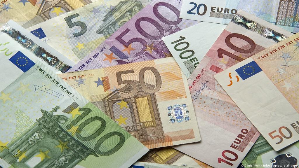 recupero crediti prezzo capitali Tasse Euro Bonus INPS tasse bilanci aziendali inflazione